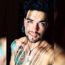 Stream Aaron Alfredo music