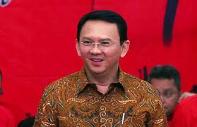 Daftar ini ngampilin 20 pria dan 20 wanita yang semuanya dipilih lewat wawancara online sebanyak 37.000 responden dari 35 negara termasuk indonesia, lho 10 Daftar Tokoh Laki Laki Paling Dikagumi Di Indonesia