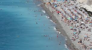 Litoralul romanesc aflat la marea neagra se intinde de la granita cu ucraina in nord, pana la cea cu bulgaria in sud. Moldovenii La Mare CÄutare Pe Litoralul Romanesc Salariu Bun Cazare Si MasÄ