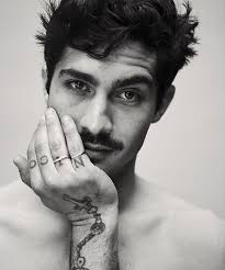 Épinglé par Omar Macias sur Chino darin