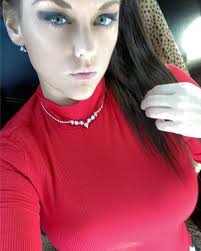 Faith Hobson's Instagram, Twitter & Facebook