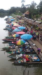 Her primary research interest was in the field of enhancing. Floating Market At Hatyai Thailand Lots Of Local Authentic Delicacies Food With Low Price All Served Foods Are Halal Trip Hatyai T Trip Thailand Travel