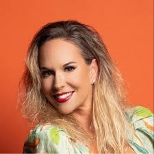 Abby Mason's Instagram, Twitter & Facebook