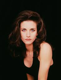 Самые новые твиты от courteney cox (@courteneycox): Basically Chandler Bing Monica Friends Monica Geller Friends Moments