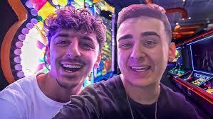 Ron, Sketch, & Lacy Get High..