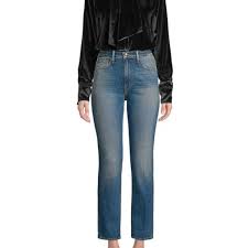 These gatherings are all about having fun and celebrating, so we think your outfit should mirror that vibe. 10 Casual Party Outfits With Jeans