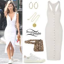 Emily ratajkowski posted some pictures on instagram wearing an orpheus top ($75.00) and emily ratajkowski out and about in los angeles. Emily Ratajkowski White Button Dress And Sneakers Steal Her Style
