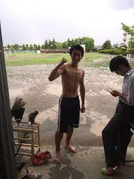 X 上的館山2年陸上部(男子)hot：「嵐の中上裸で走り回った男@budoutoucafein https://t.co/Kr5W4Sv7qV」 / X