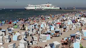 Nach einer erkrankung an corona wieder genesen sind 17.318 personen. Corona Ostseebader Wollen Mehr Sicherheit Am Strand Ndr De Nachrichten Mecklenburg Vorpommern