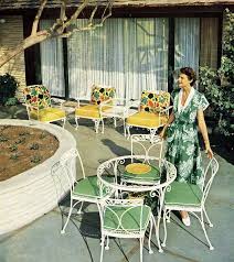1950s 1960s Patio Furniture For The Vintage Styled Home Mid Century Modern 1950s 1950sfashio Vintage Patio Furniture Vintage Patio Vintage Outdoor Furniture