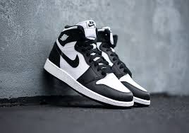 Nike Air Jordan 1 Black And White Womens Air Jordan 1 Retro High Og Gs Black White Sneakernews Com Air Jordans Sneakers Fashion Jordan 1 Black