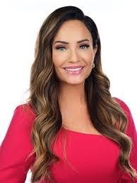 Kari Castaneda's Instagram, Twitter & Facebook