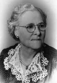 Alice Pitman's Instagram, Twitter & Facebook