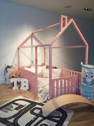 Nieuwe Kinderen Bed Peuter Bed Baby Speelgoed Huis Frame Bed Baby Bed Montessori Spelen Tent Home Bed Kwekerij Wieg Bed Frame Met Hek In 2020 House Frame Bed Kid Beds Toddler