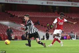 Newcastle united vs arsenal preview. Arsenal 3 0 Newcastle Aubameyang Bags Double Either Side Of Bukayo Saka Strike Daily Mail Online