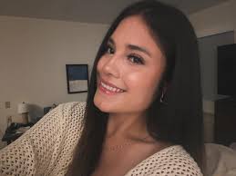 Ahh i can't get over how beautiful Kauai was 😩 I'm be blowing up your guys  feed😉😅 #hawaii #23 #beach #vibes #libra#latina #iphone13 #model  #photography