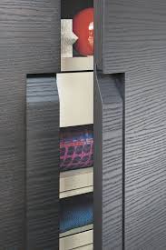armario moderno de melamina de roble con puerta abatible cea by marelli molteni lema home armario moderno armarios ideas de diseno