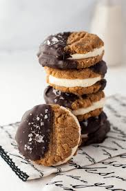 Low Carb Chocolate Peanut Butter Cookie Sandwiches Recipe Keto Cookie Recipes Keto Christmas Cookies Keto Cookies