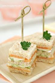 Tramezzini Con Salmone E Cetrioli Smoked Salmon And Cucumber Sandwich From Zonzolando Com Food Finger Food Appetizers Tea Sandwiches