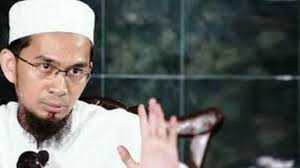 Memang kecerdasan ustadz adi hdayat sudah terlihat dari kecil sampai sekarang ini, terbukti dengan diberikan predikat santri teladan dalam 2 bidang sekaligus yaitu pemahaman agama dan umumnya. The Romp Family 30 Trend Terbaru Ustadz Adi Hidayat Tentang Natal