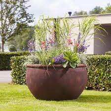 Pflanzkübel aus kunststoff online bestellen. Pflanzkubel Round Giant Pflanzkubel Pflanztopfe Pflanzgefasse Gartengestaltung The Garden Shop