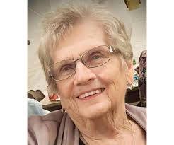 Nanette Henry's Instagram, Twitter & Facebook