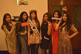 How To Dress Up For Your Sister S Bridal Shower Bridals Pk