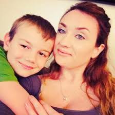 Amanda Arias (amandaeades)