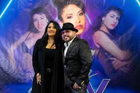 Selena costume selena mexican selena pictures. Selena Xxv Concert In San Antonio Will Be Rescheduled Officials Say