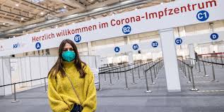Nur wann geht es wirklich los? Die Mopo Beim Testdurchlauf So Lauft Die Corona Impfung In Den Messehallen Ab Hamburger Morgenpost