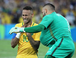 So as to avoid competition with the world cup, fifa have restricted participation of elite players in the men's tournament in various ways. 16 Amazing Photos From Brazil S Soccer Team S Gold Medal Winning Celebration For The Win