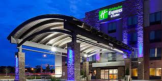 Bernard's are also within 3 mi (5 km). Hotels In Rochester Mn Holiday Inn Express Suites Rochester Mayo Clinic Area