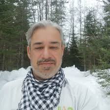 Laurent Paquin rend hommage à Jean-Marc... euh.... à sa façon... en lui  disant... VA CHIER JEAN-MARC ! Visionez le gala Hommage à Jean-Marc qui  sera diffusé sur les ondes de TVA le