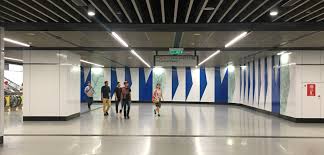 Join me as we discover the walking distance from pasar seni lrt to pasar seni mrt station. File Sbk Line Pasar Seni Lrt Mrt Link Bridge 5 Jpg Wikipedia