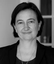 Anne Pascale's Instagram, Twitter & Facebook