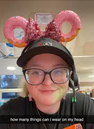 Y'all's favorite go to? Currently working (Dunkin worker) and wanna try  some things yall like! 🥰