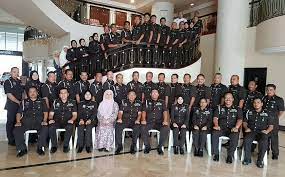 One day inspection merupakan pemeriksaan akhir yang akan dilakukan secara bersama dalam satu hari yang melibatkan jabatan/agensi teknikal seperti jabatan bomba dan penyelamat malaysia (jbpm) kuala lumpur, jabatan kejuruteraan dbkl dan perkhidmatan atas talian. Facebook