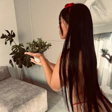 Kloemoretti Cam Model: Free Live Sex Show & Chat | Stripchat