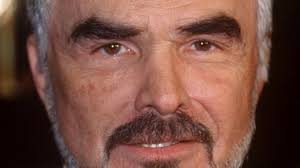 Burt reynolds, the mustachioed megastar who first strutted on screen more than half a century ago, died thursday, according to his agent, todd eisner. Burt Reynolds Ist Tot Hollywood Legende Im Alter Von 82 Jahren Gestorben News De