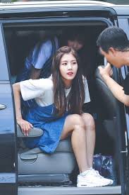 Kpop Music Videos K Popcuration Com Izone Kpop Music Videos Kpop Fashion Kpop Weightl Yu Jin