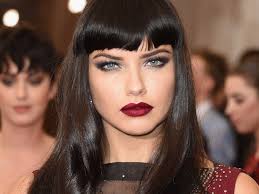 Dec 16, 2020 · capelli lunghi con frangia laterale. Frangia Corta Capelli Lunghi 20 Ispirazioni Vogue Italia