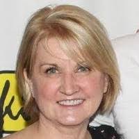 Vicki Hooker's Instagram, Twitter & Facebook