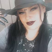 Does anyone have a recommendation for a good Oncologist in Solano County?  My friend needs guidance. She has insurance with Blue Shield/Blue Cross  PPO. Thank you everyone! #fuckcancer