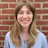 Mimi Strauss's Instagram, Twitter & Facebook