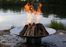 Feuerschalen Fur Den Garten 18 Ansprechende Designs Ansprechende Designs Feuerschalen Garten Feuerschale Feuer Schalen Feuer
