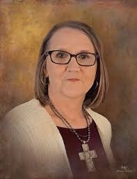 Carol Heer's Instagram, Twitter & Facebook