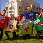 Carnaval Etudiant De Caen Collection Printemps 2014 Carnaval Deguisement Carnaval Deguisement