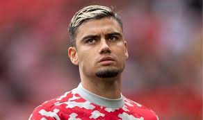 Andreas hugo hoelgebaum pereira (born 1 january 1996) is a professional footballer who plays as a midfielder for serie a club lazio, on loan from premier league side manchester united. 9qrlx79t0gp9zm
