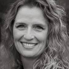 Rhonda Tribble's Instagram, Twitter & Facebook