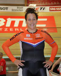 The collision with the fence resulted in williamson suffering a broken neck and back, dislocating her pelvis and slipping a disc in her neck. Elis Ligtlee Wikipedia